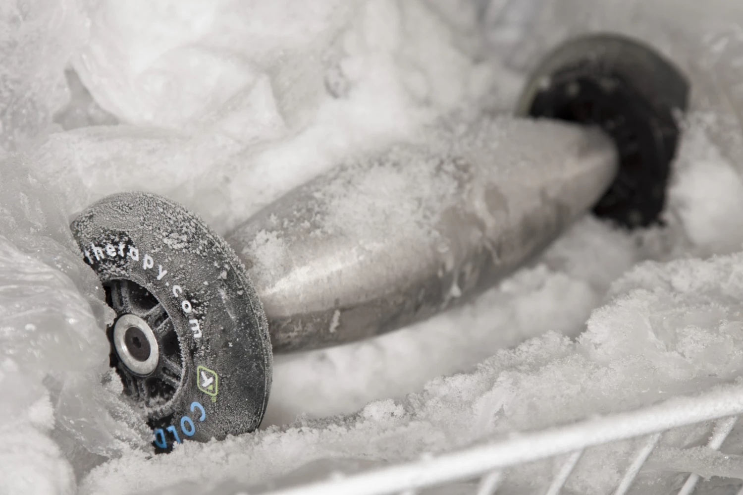 Rodillo Miofascial Trigger Point Cold - Fitshop Rodillo Miofascial Trigger Point Cold - Fitshop -Deporte Fitness Tienda 2 cold roller freezer 1600