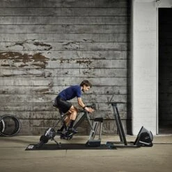 Wahoo Fitness Rodillo Inteligente Wahoo Kickr Core - Fitshop -Deporte Fitness Tienda KickrCore4 be 1600