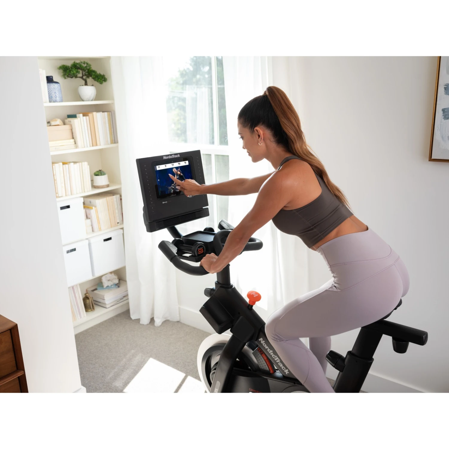 Bicicleta Indoor S10i NordicTrack (2021) - Fitshop Bicicleta Indoor S10i NordicTrack (2021) - Fitshop -Deporte Fitness Tienda NT NTEX03121 S10i 03 1600